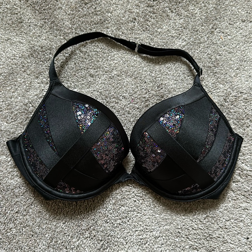 Victoria’s Secret push up halter bra